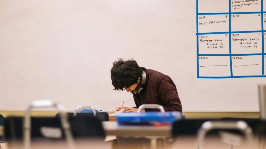 How to prepare for an English equivalence test for teacher training